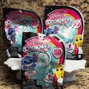 Unopened Pixel SeriDisney Doorables Pixel Perfect Blind Bags